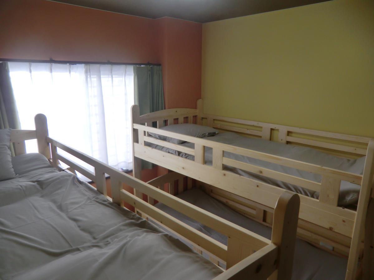 Guest House Kokokara Naha Extérieur photo